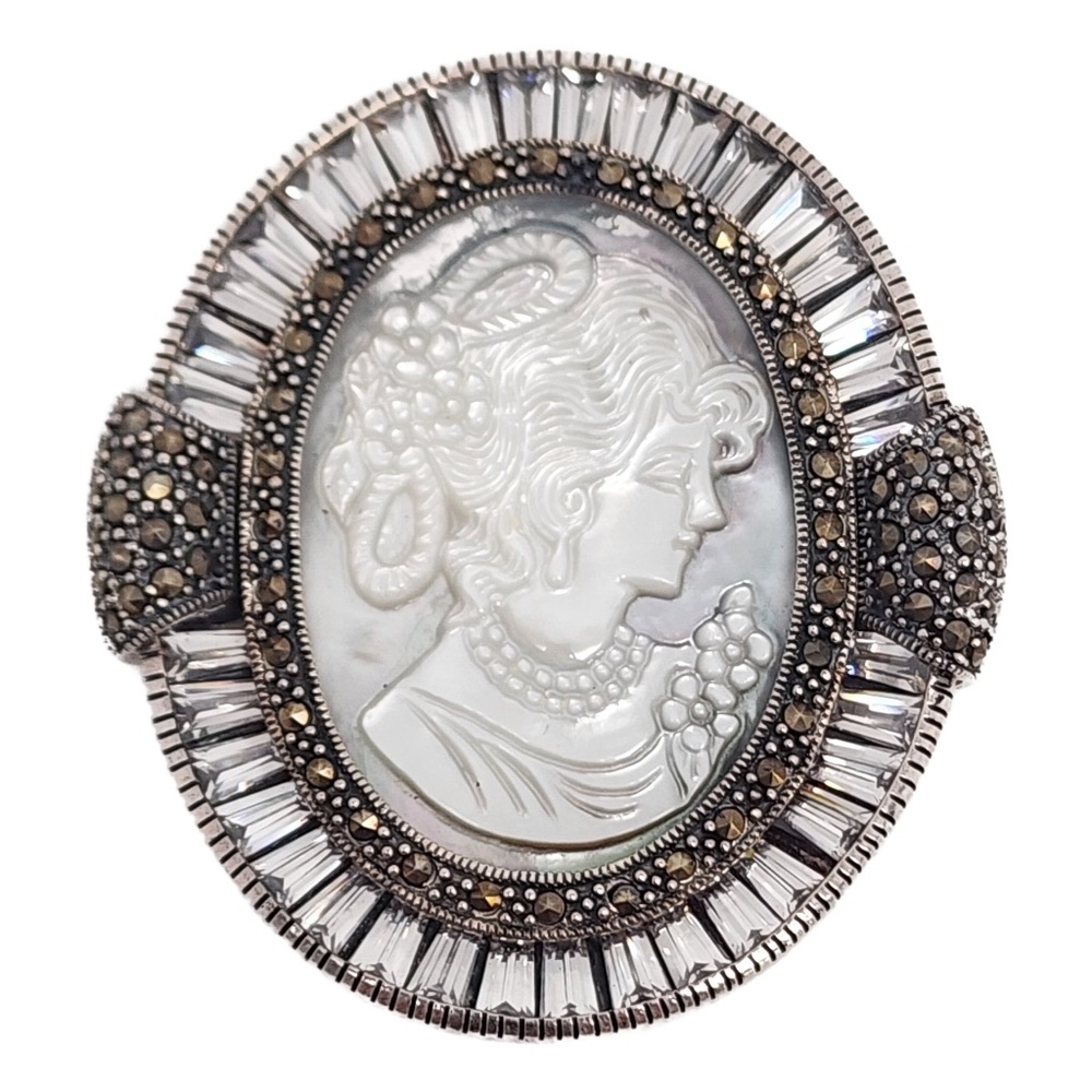 Vintage Sterling Silver Mother of Pearl Cameo Pendant/Pin/Brooch #15952
